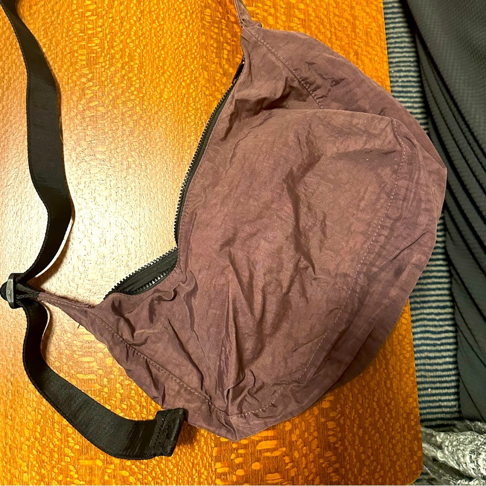 BAGGU small crescent bag